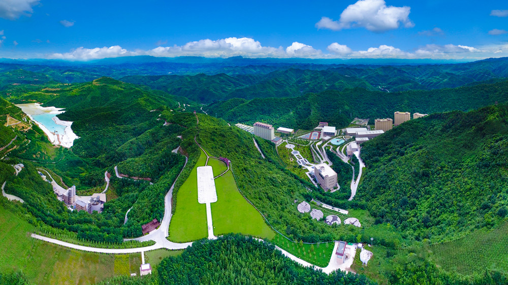 202304151681552793916844.jpg 圖5 國家級綠色礦山——金徽礦業郭家溝鉛鋅礦遠眺_副本.jpg